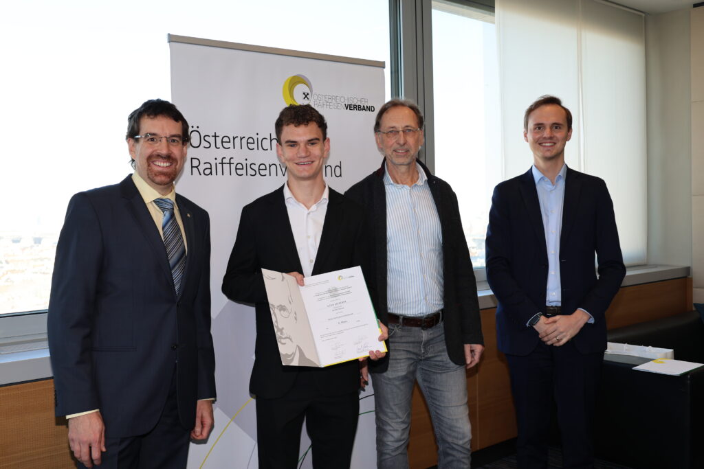 v.l.n.r.: Hartwig Hitz, Julian Zefferer, Paul Hofmann, Manuel Hanselmann (Foto: Karoline Heinzl, Raiffeisen Media)